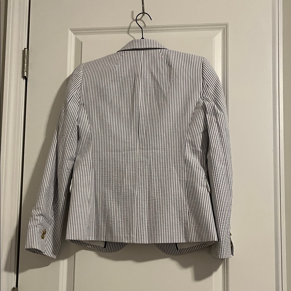 Women's Striped Blazer - Picture 4 of 4